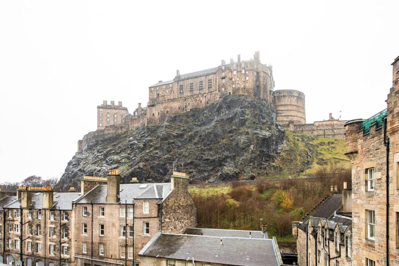 Joivy Classic Apt With Castle Views In Old Town EDI Buitenkant foto