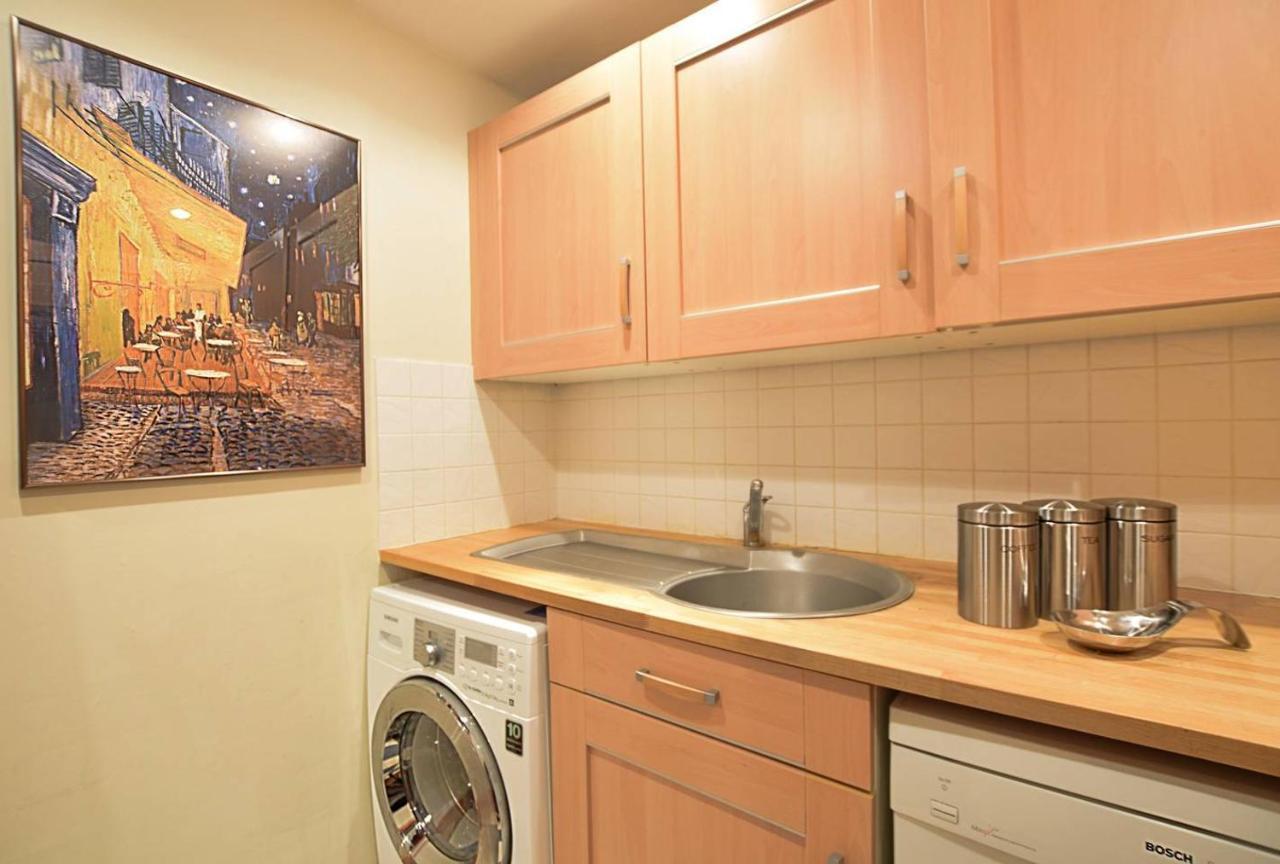 Joivy Classic Apt With Castle Views In Old Town EDI Buitenkant foto